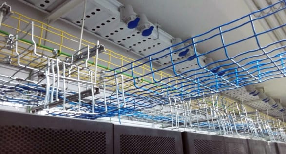 Cable Pathway: Cable Runway vs. Wire Mesh Cable Tray