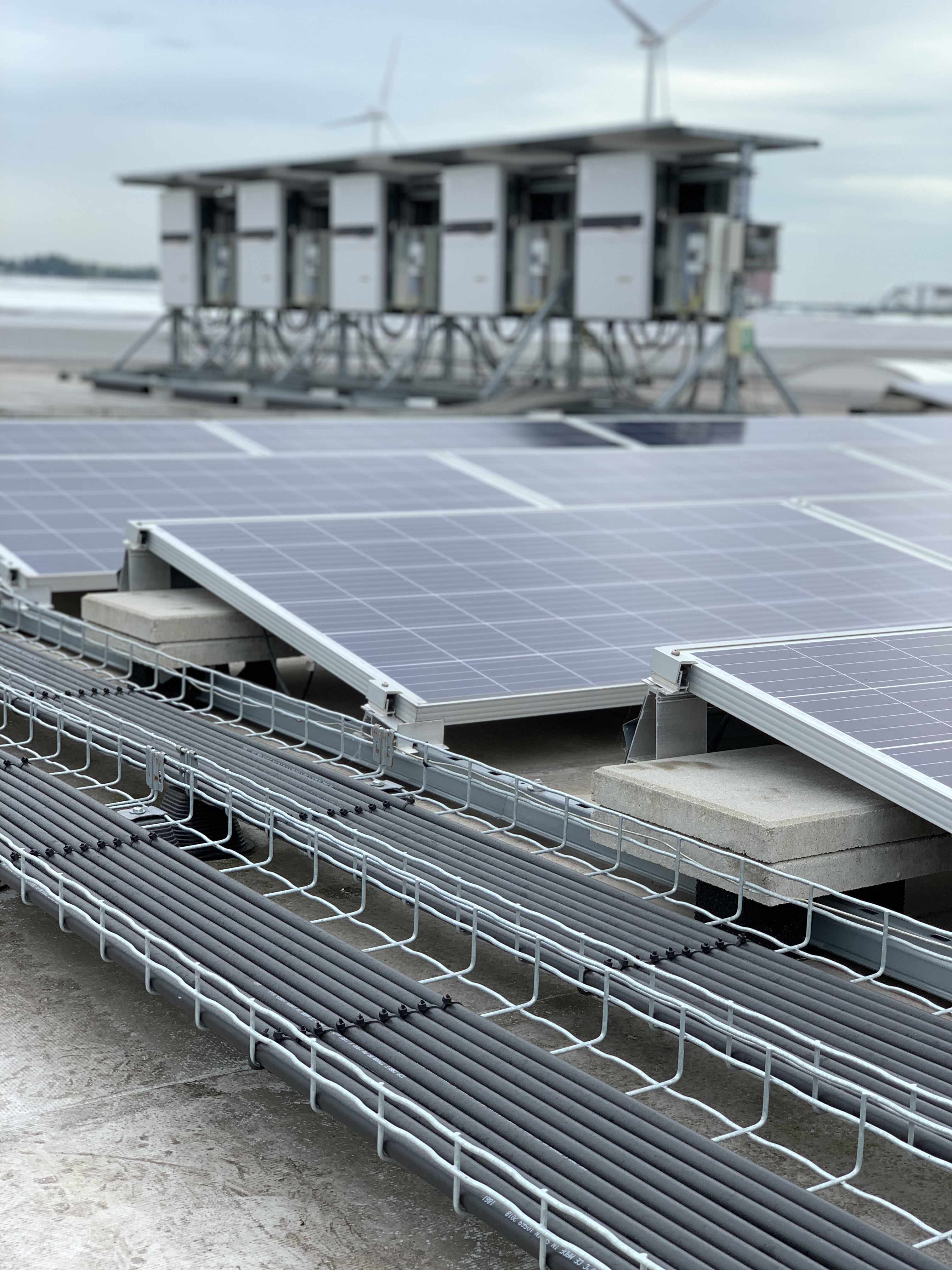 Imagen Proyecto Soluzioni solari per edifici commerciali con passerella a filo 1294